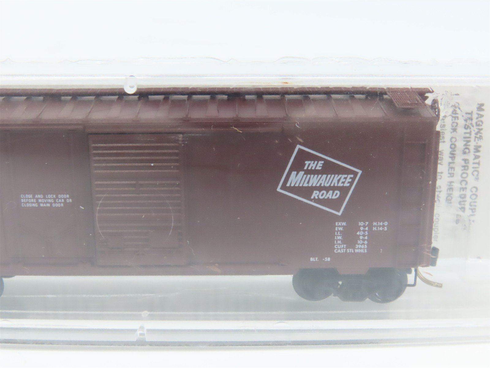 N Scale Kadee Micro-Trains MTL 22180 MILW Milwaukee Road 40' Box Car #29950