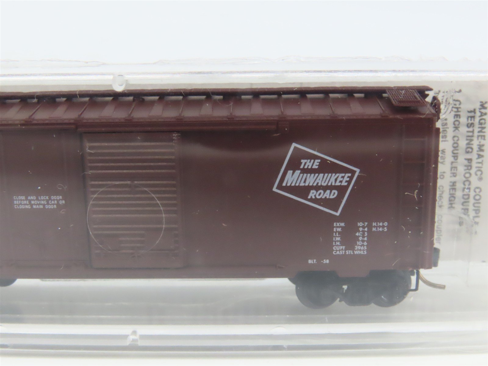 N Scale Kadee Micro-Trains MTL 22180 MILW Milwaukee Road 40' Box Car #29950