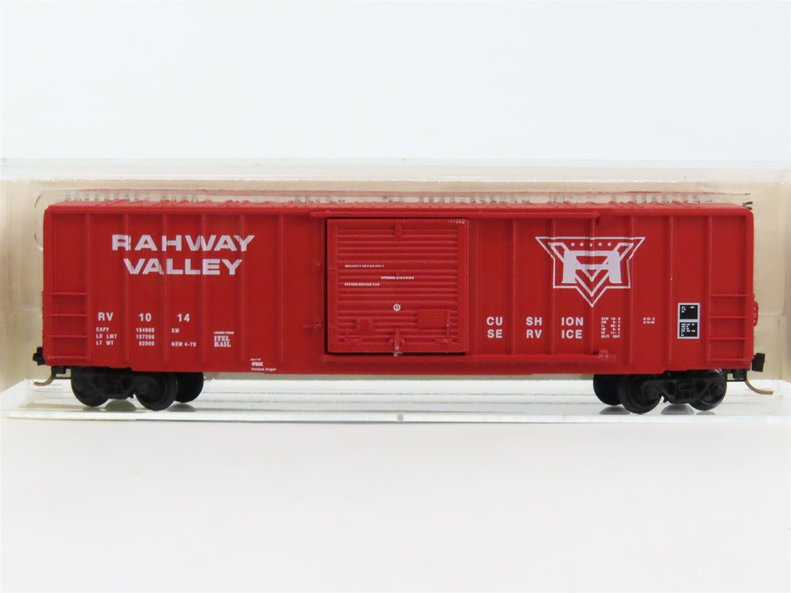 N Scale Kadee Micro-Trains MTL 25090 RV Rahway Valley 50' Rib Side Box Car #1014