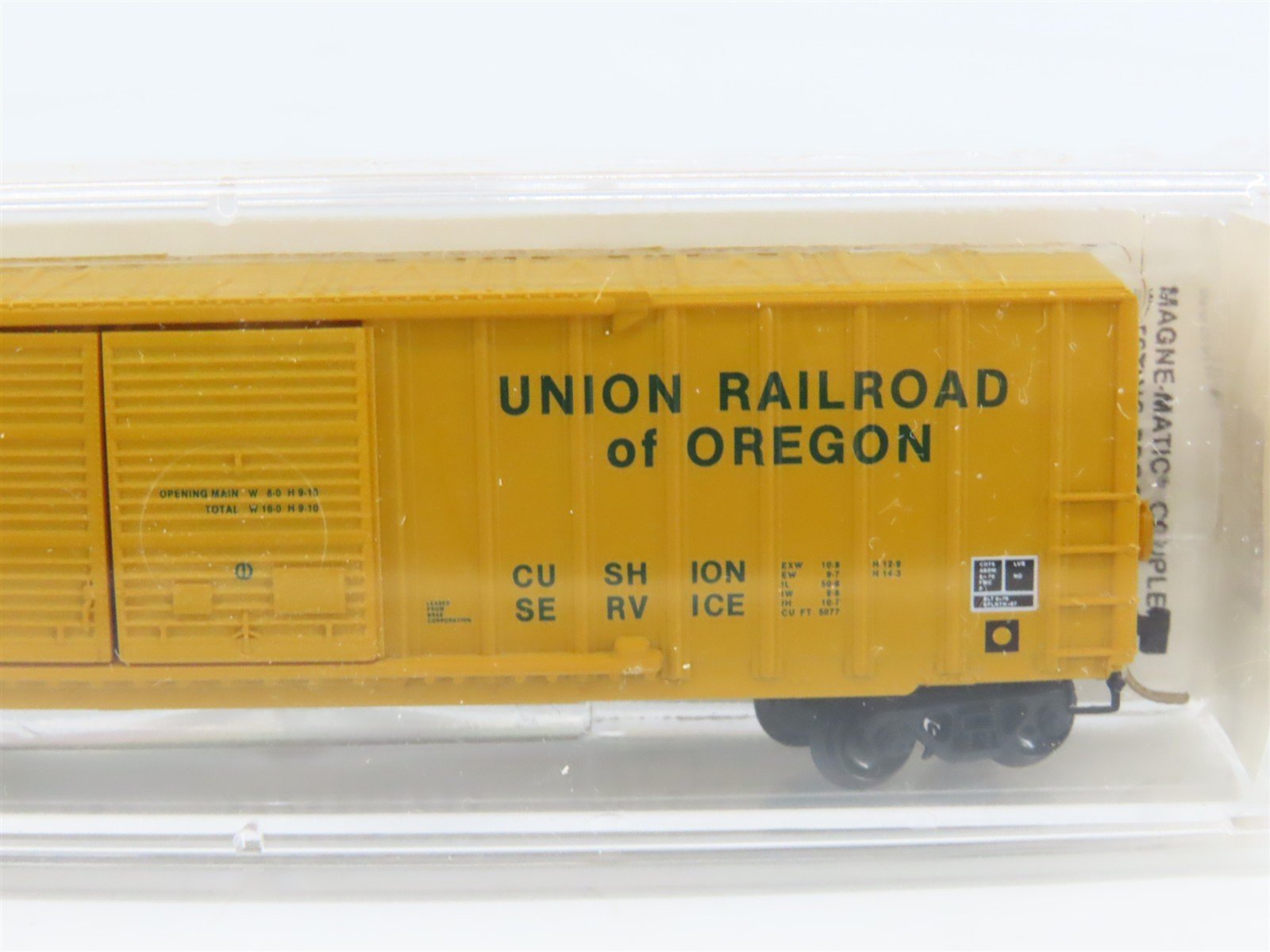 N Scale Micro-Trains MTL 30170 BN Union Railroad of Oregon 50' Box Car #223665