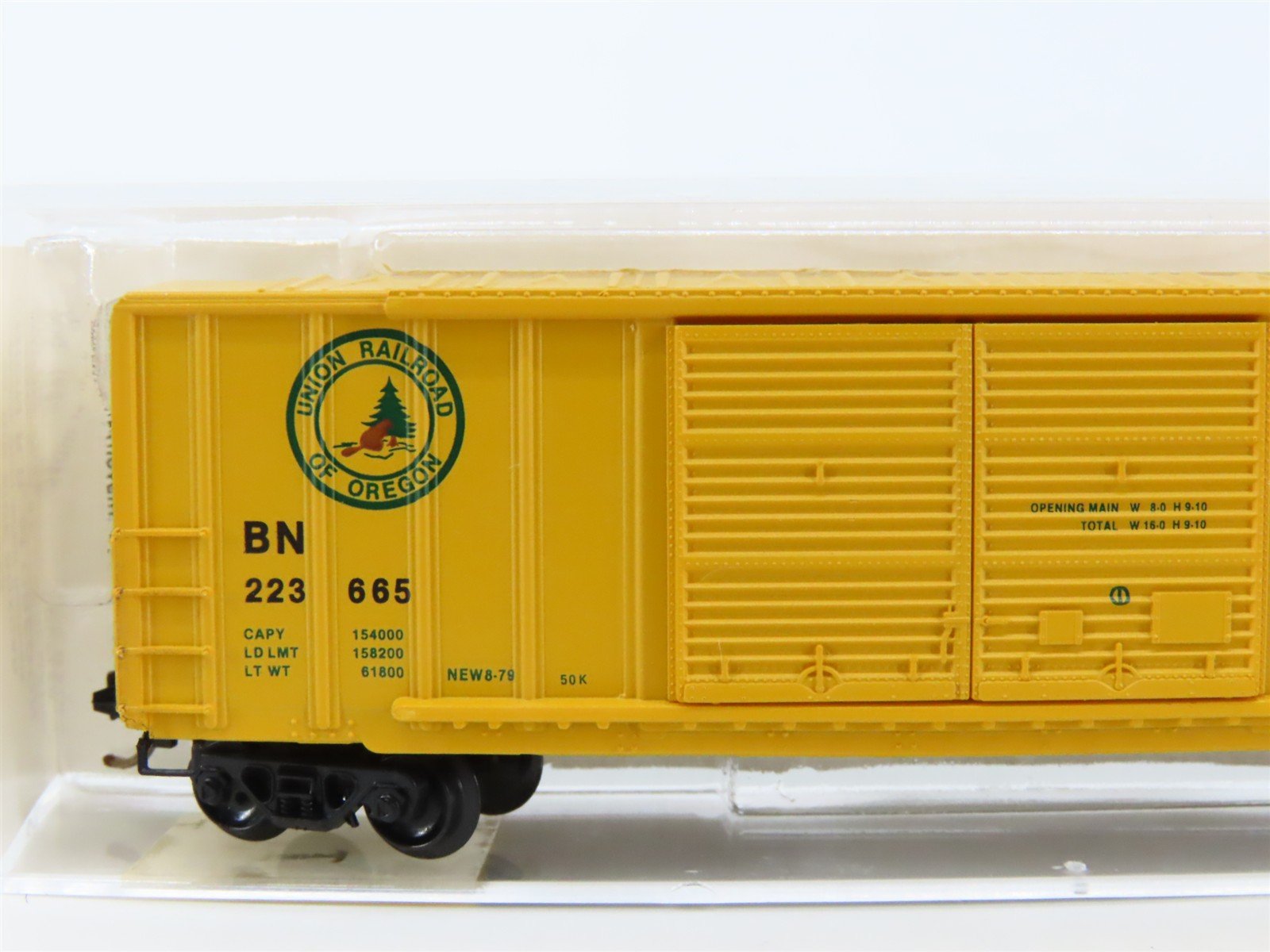 N Scale Micro-Trains MTL 30170 BN Union Railroad of Oregon 50' Box Car #223665