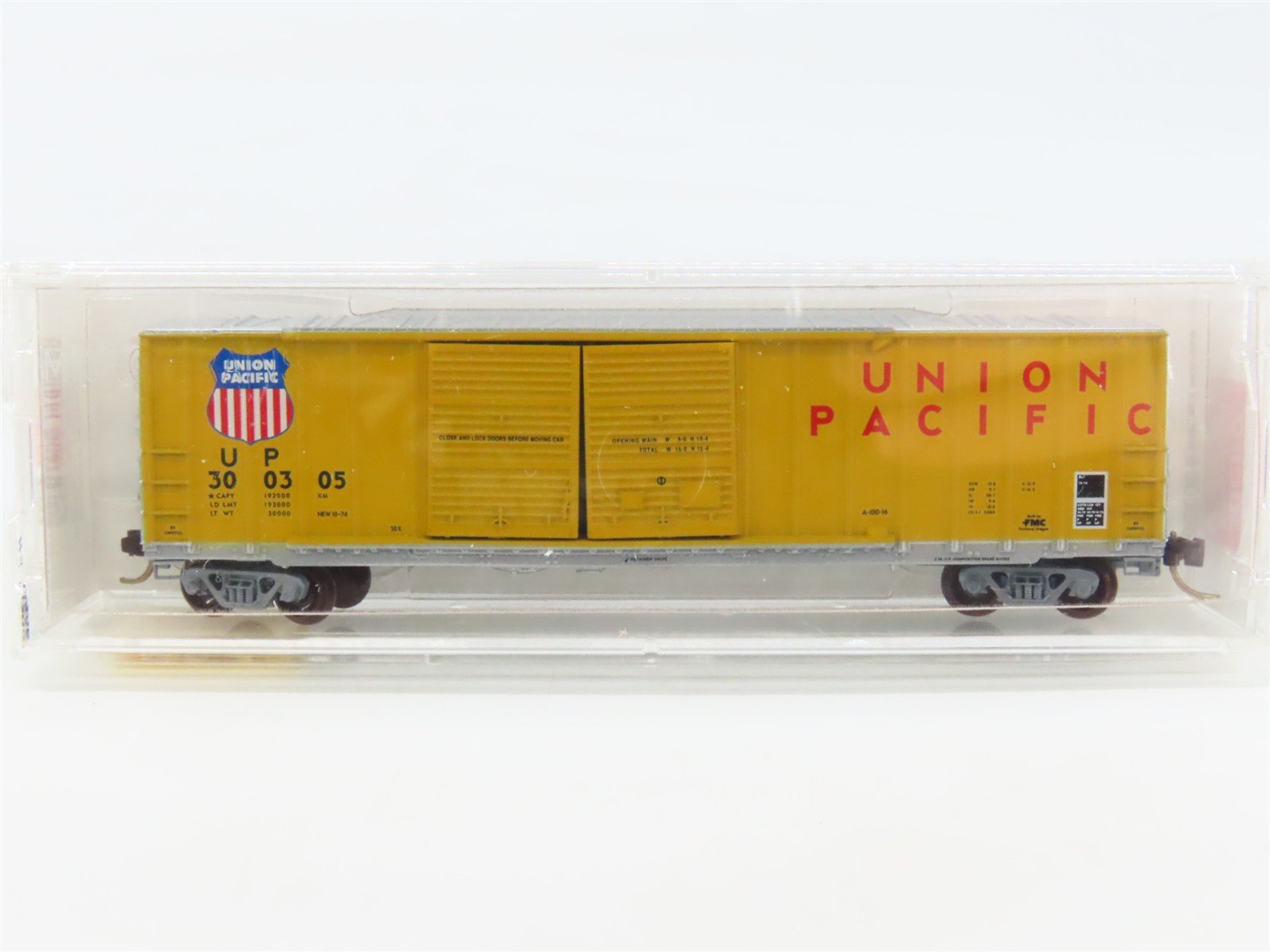 N Scale Micro-Trains MTL 30180 UP Union Pacific 50' Rib Side Box Car #300305