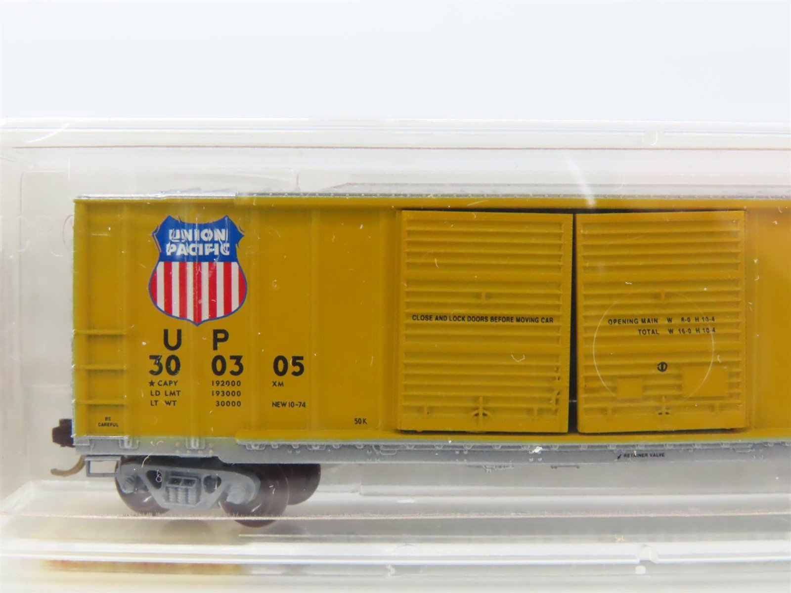 N Scale Micro-Trains MTL 30180 UP Union Pacific 50' Rib Side Box Car #300305