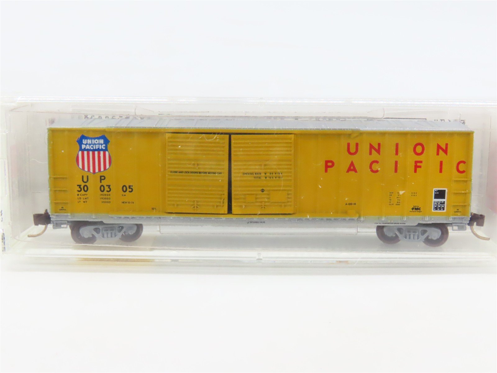 N Scale Micro-Trains MTL 30180 UP Union Pacific 50' Rib Side Box Car #300305