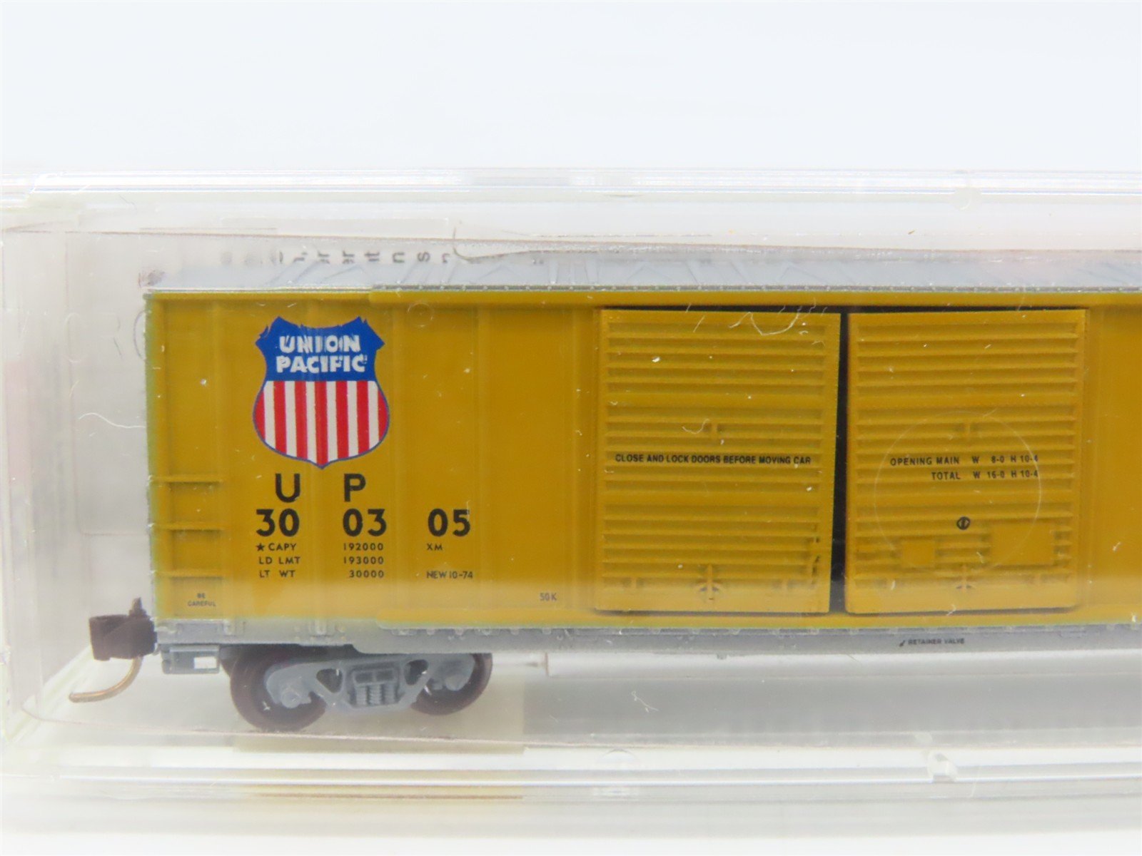 N Scale Micro-Trains MTL 30180 UP Union Pacific 50' Rib Side Box Car #300305