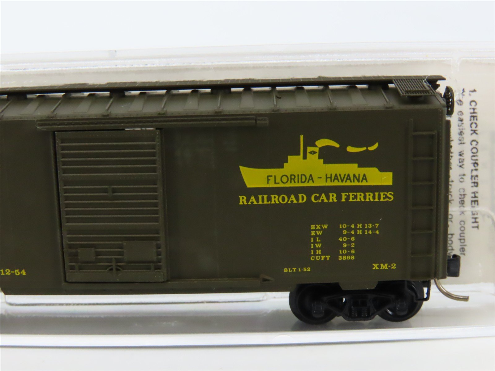 N Scale Micro-Trains MTL 20450 WIF West India Fruit & Steamship 40' Box Car #212