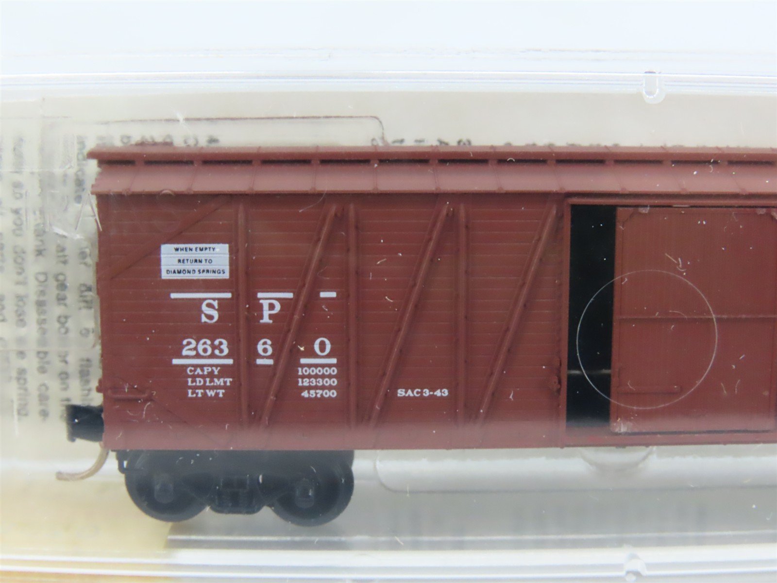 N Scale Micro-Trains MTL 28030 SP Southern Pacific 40' Single Door Boxcar #26360