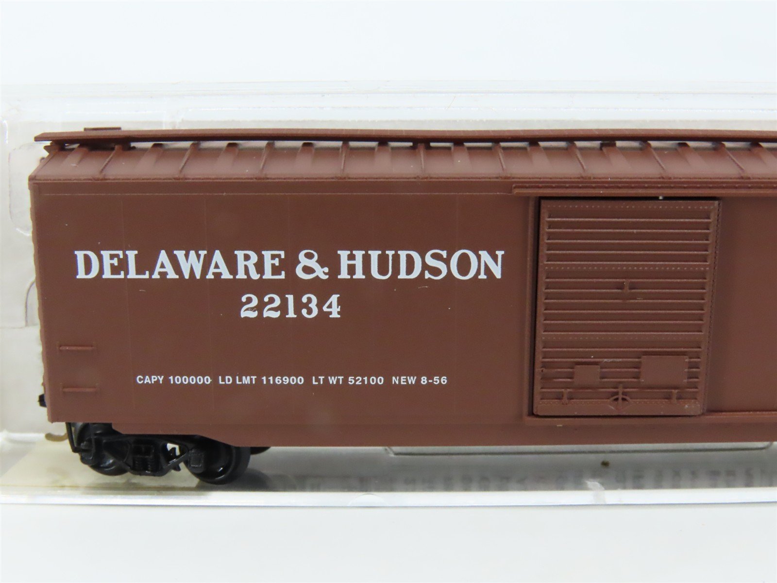 N Scale Micro-Trains MTL 31070 D&H Delaware & Hudson 50' Box Car #22134