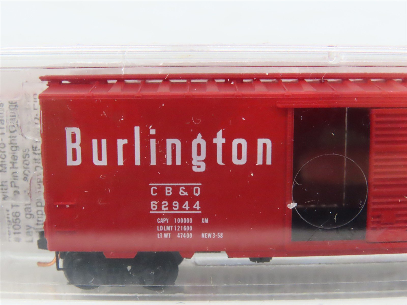 N Scale Micro-Trains MTL 20170 CB&Q Burlington Route 40' Box Car #62944