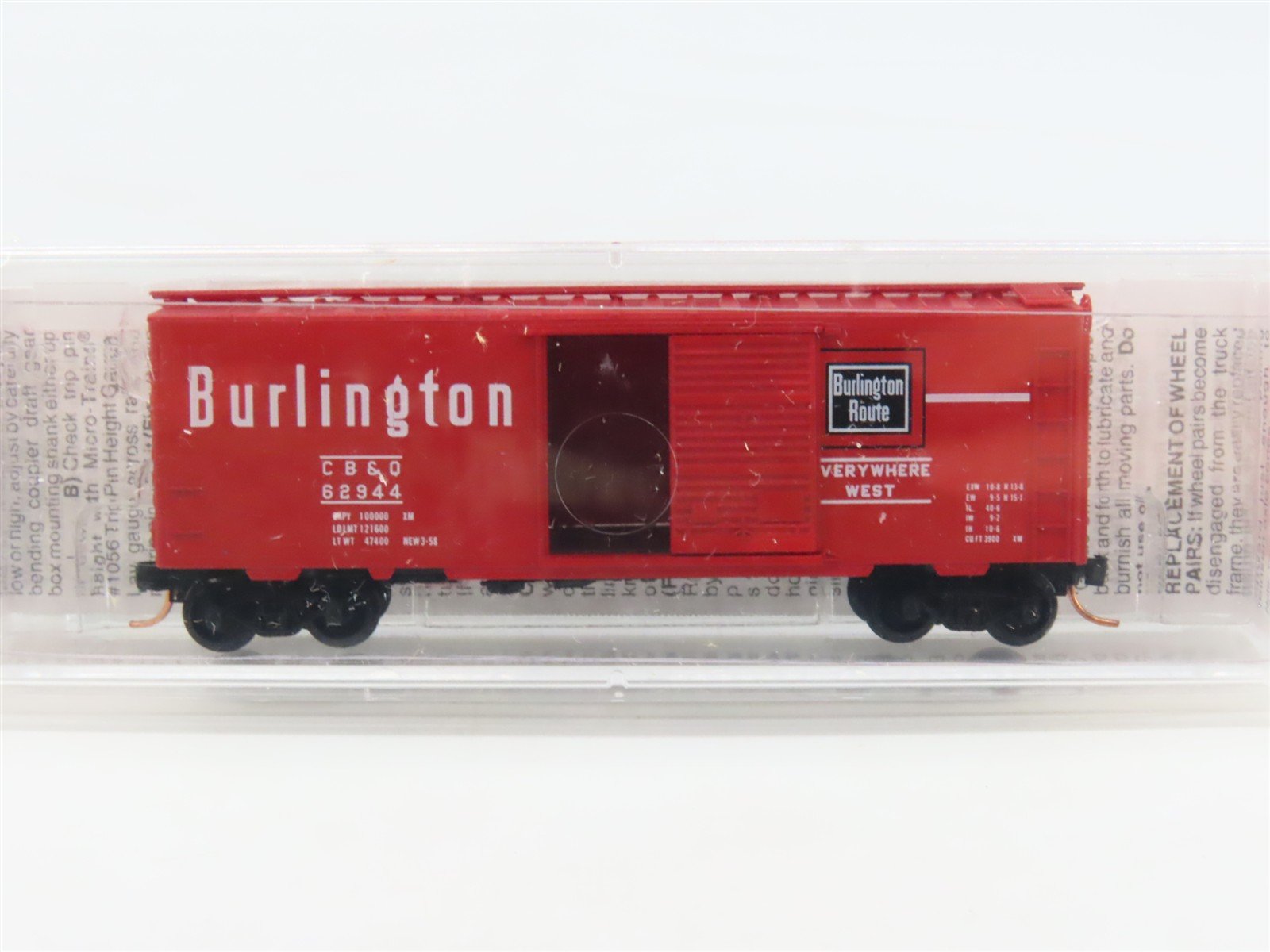 N Scale Micro-Trains MTL 20170 CB&Q Burlington Route 40' Box Car #62944