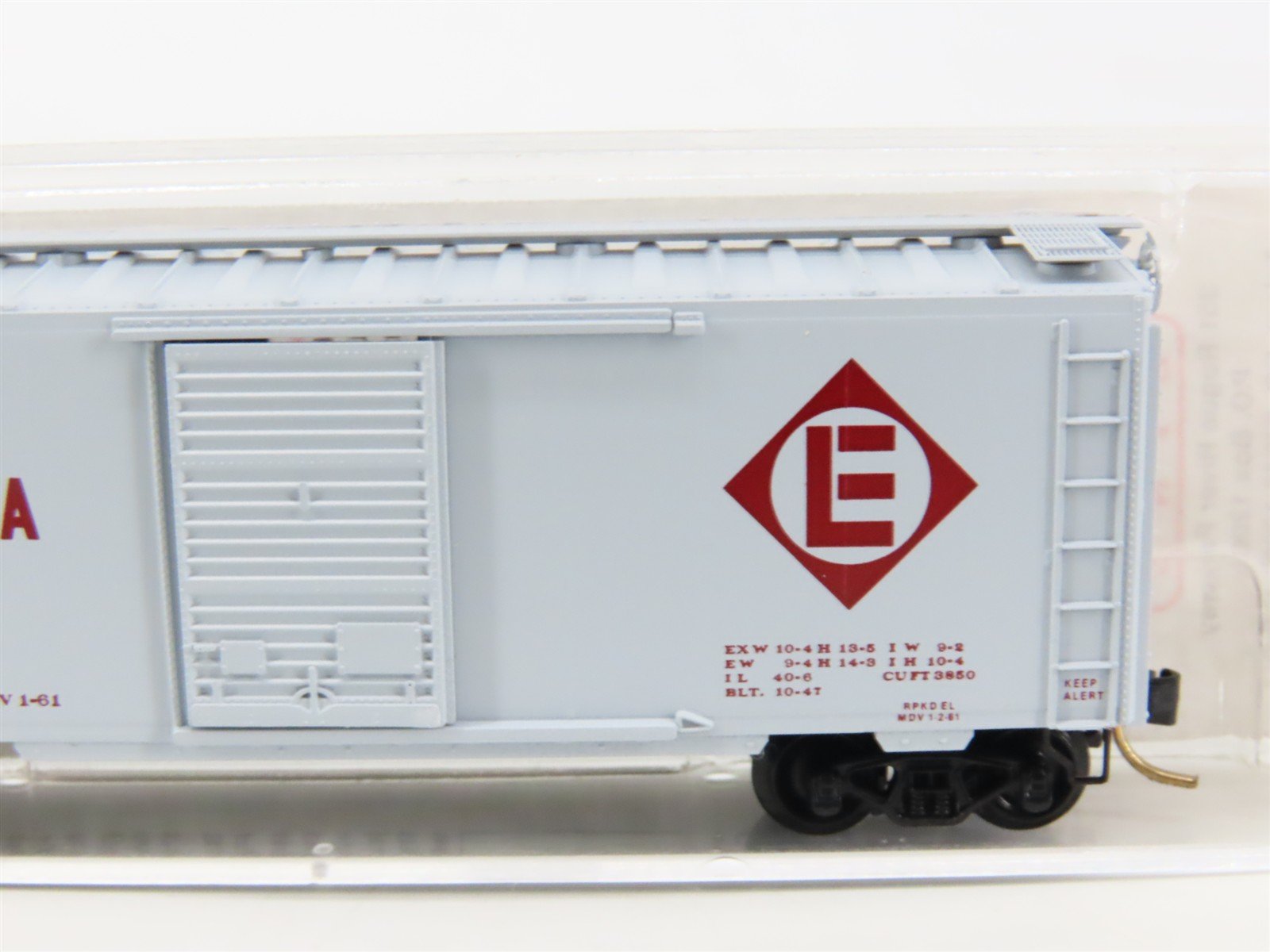 N Scale Micro-Trains MTL 20360 EL Erie Lackawanna 40' Single Door Box Car #74632