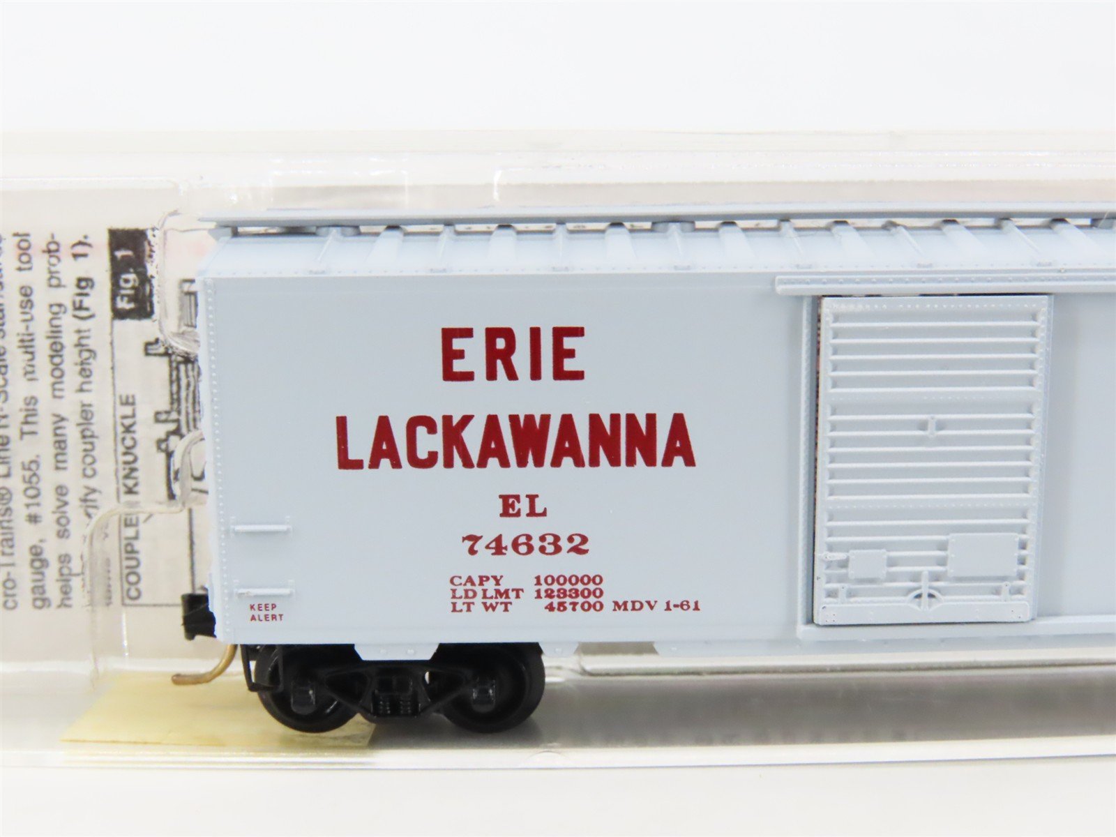 N Scale Micro-Trains MTL 20360 EL Erie Lackawanna 40' Single Door Box Car #74632