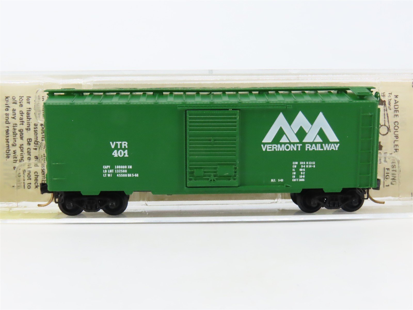 N Scale Kadee Micro-Trains MTL 20200 VTR Vermont Railway 40' Box Car #401