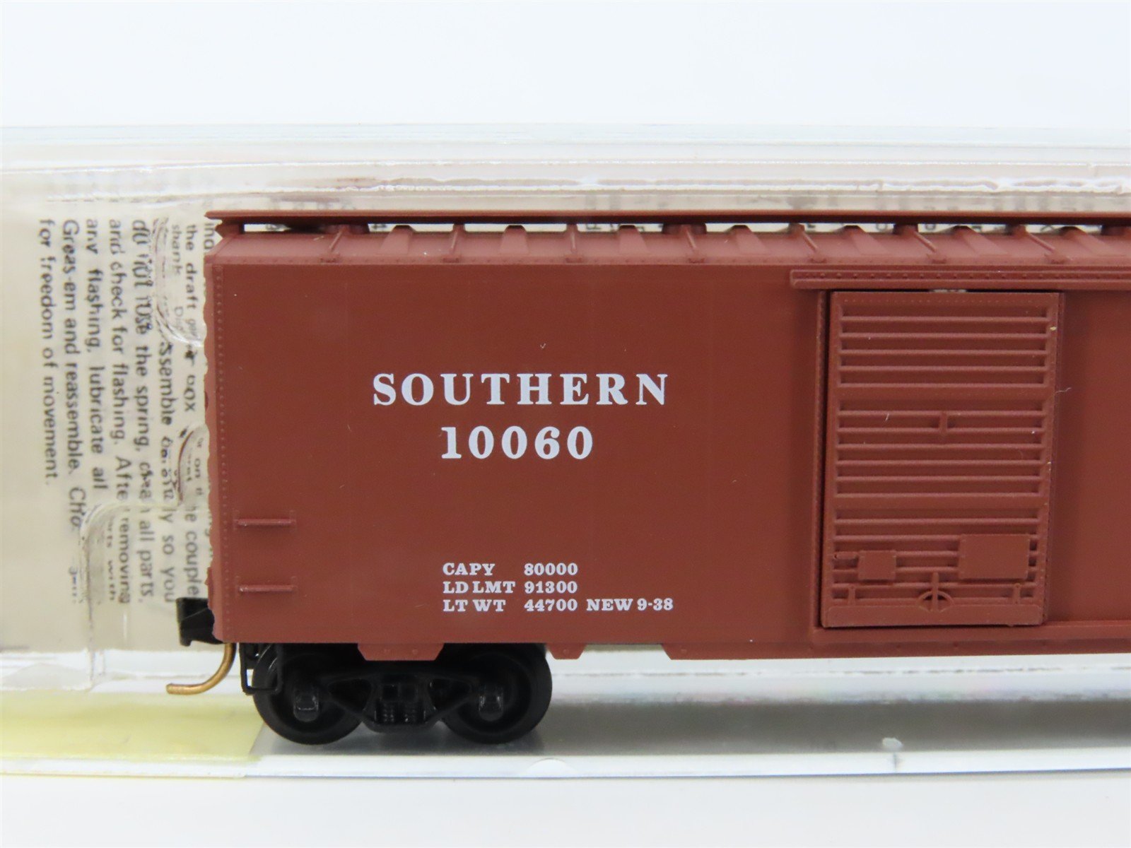 N Scale Kadee Micro-Trains MTL 20530 SR Southern Railway 40' Box Car #10060