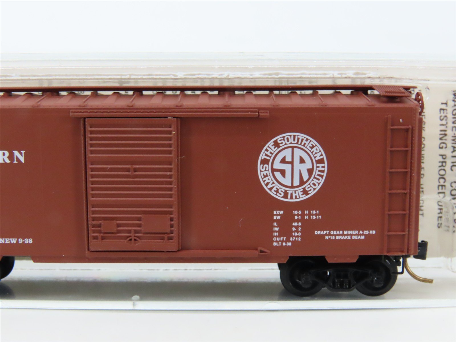 N Scale Kadee Micro-Trains MTL 20530 SR Southern Railway 40' Box Car #10060