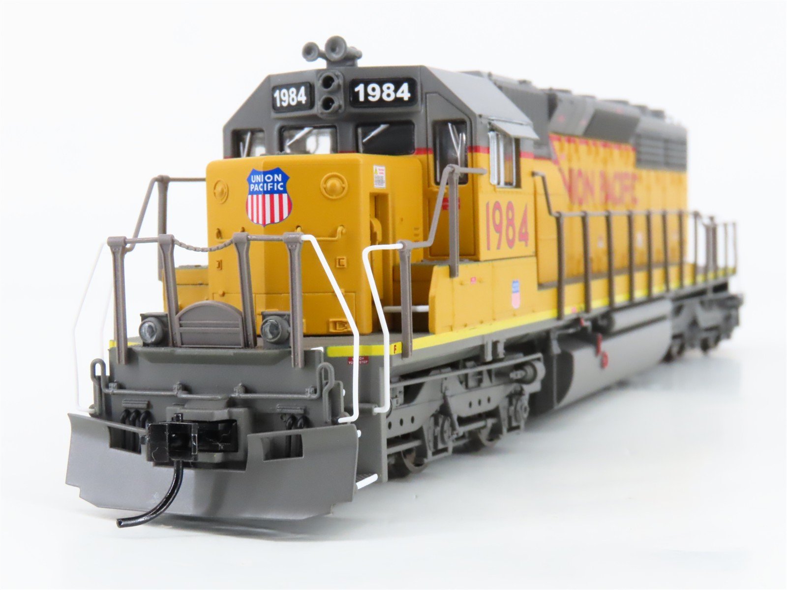 HO Broadway Limited BLI 6795 UP Union Pacific EMD SD40-2 Diesel #1984 - Paragon3