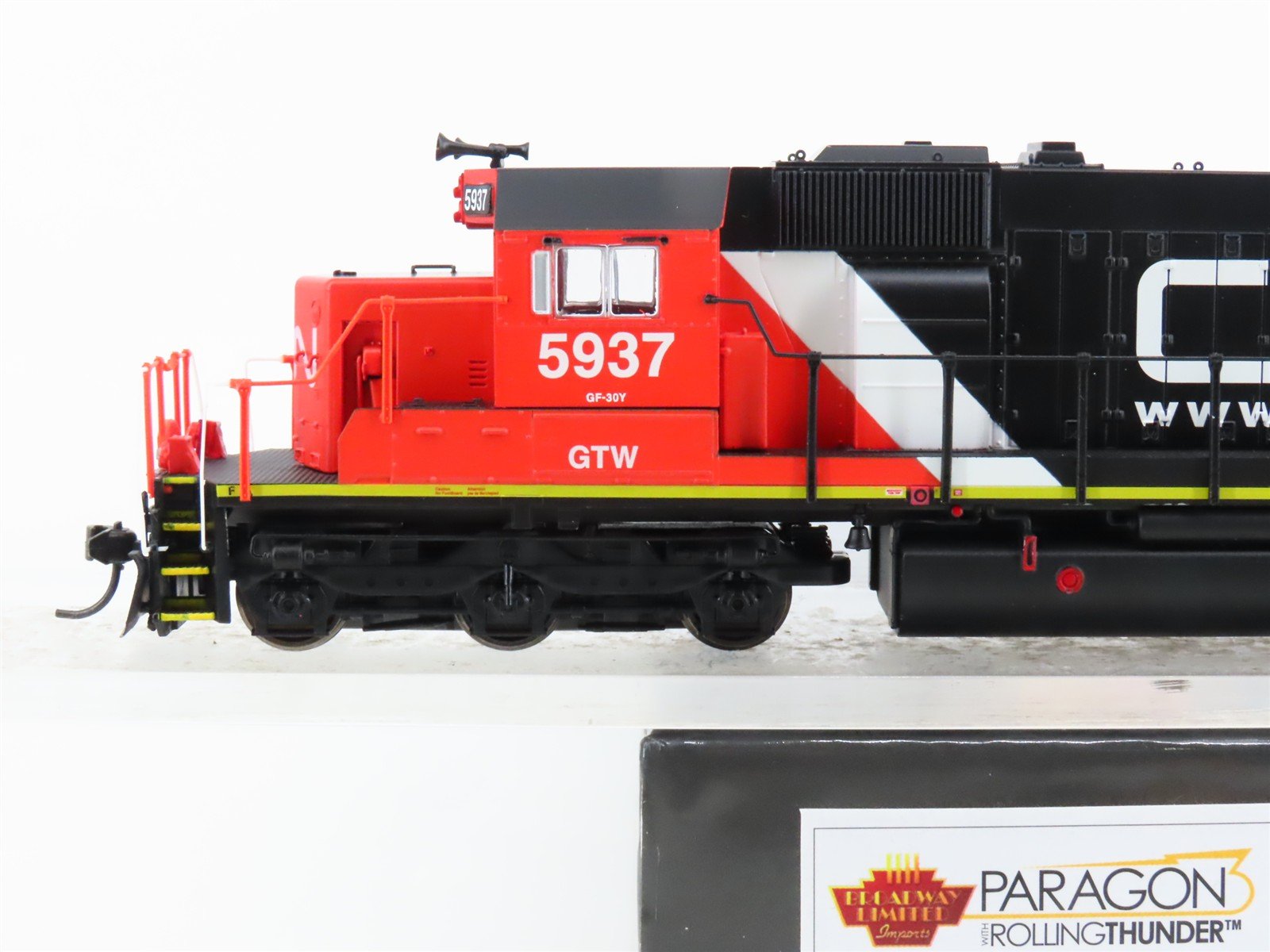 HO Scale Broadway Limited BLI 5367 CN / GTW EMD SD40-2 Diesel #5937 - Paragon3