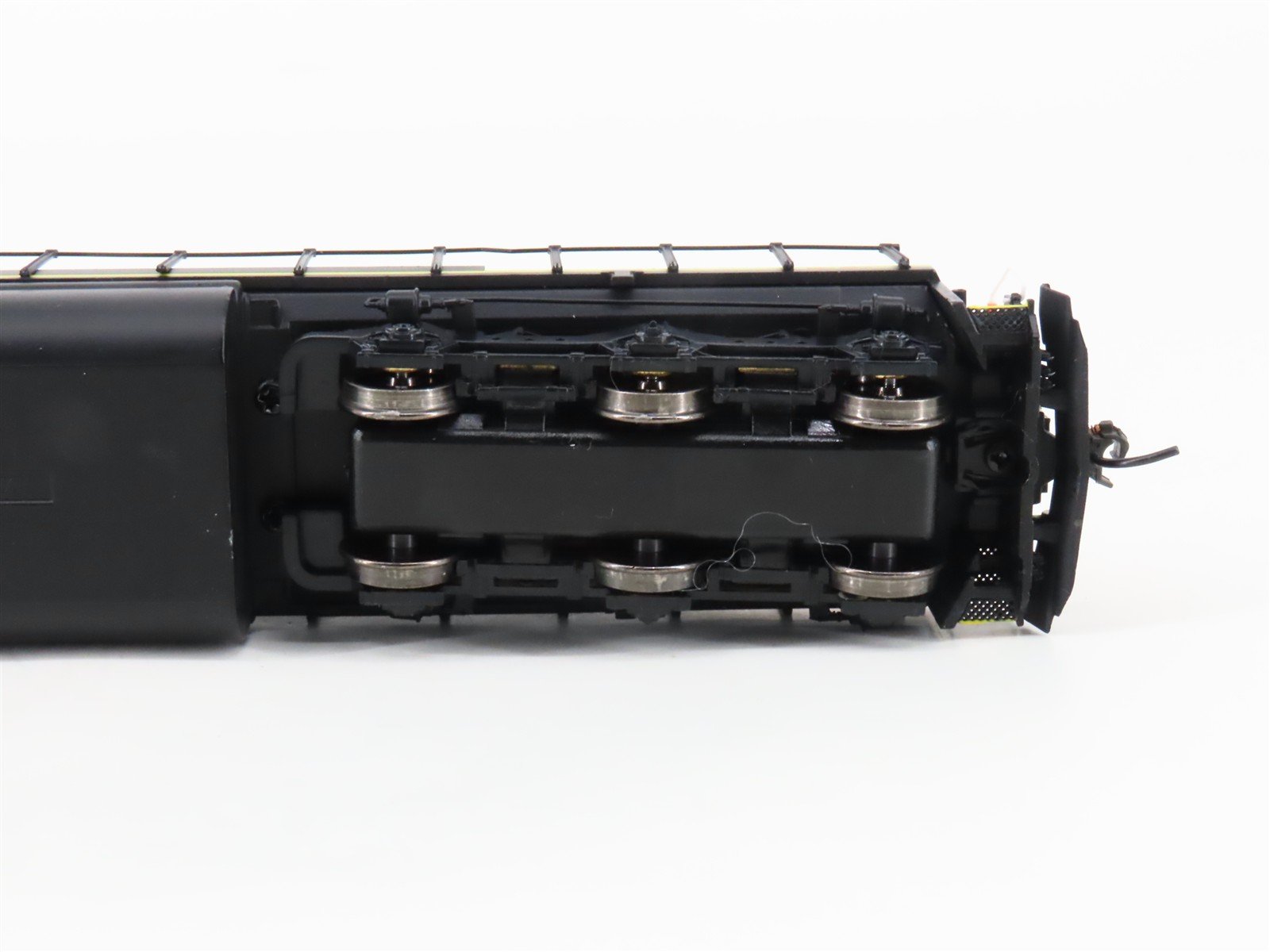HO Scale Broadway Limited BLI 5367 CN / GTW EMD SD40-2 Diesel #5937 - Paragon3