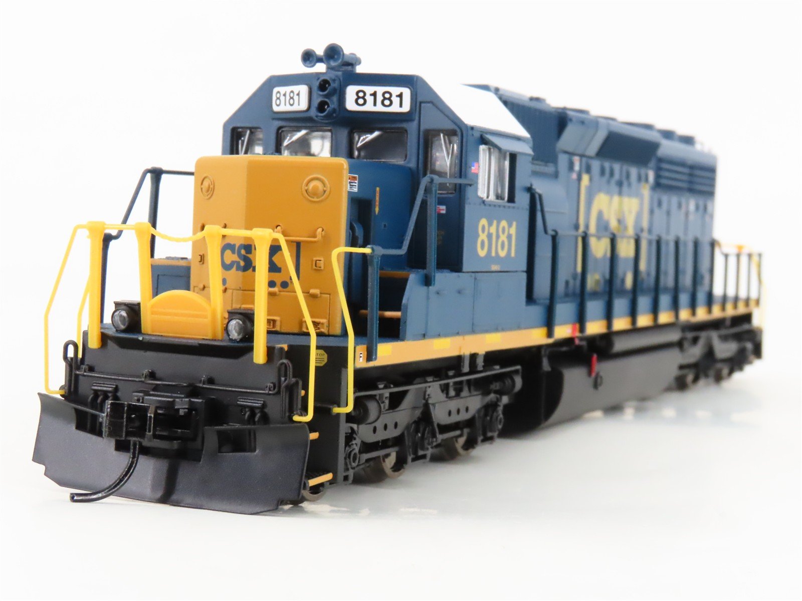 HO Scale Broadway Limited BLI 6782 CSX Yn3b EMD SD40-2 Diesel #8181 - Paragon4