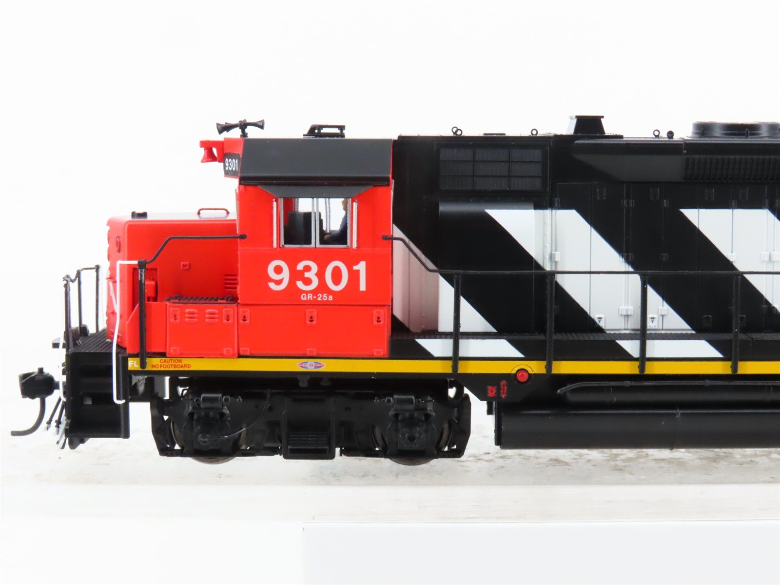 HO Broadway Limited BLI 8920 CN 