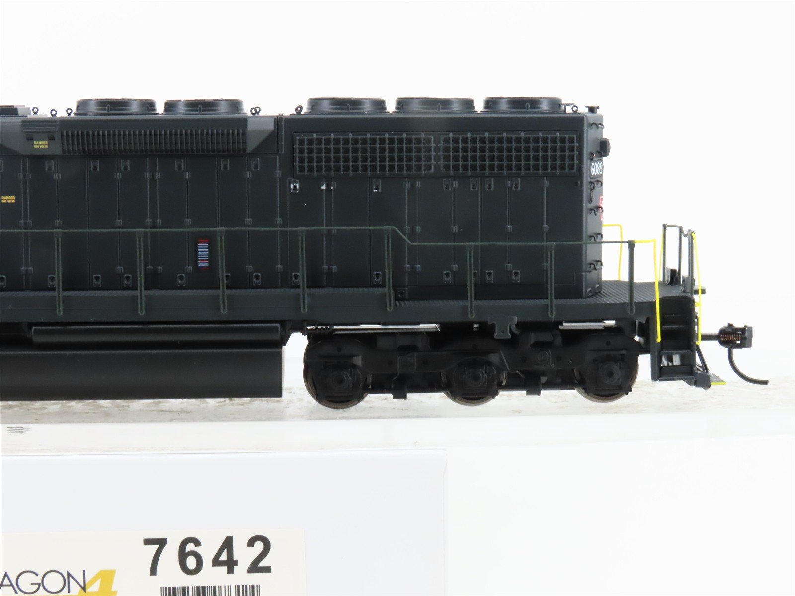 HO Broadway Limited BLI 7642 PRR Pennsylvania EMD SD40 Diesel #6089 - Paragon4