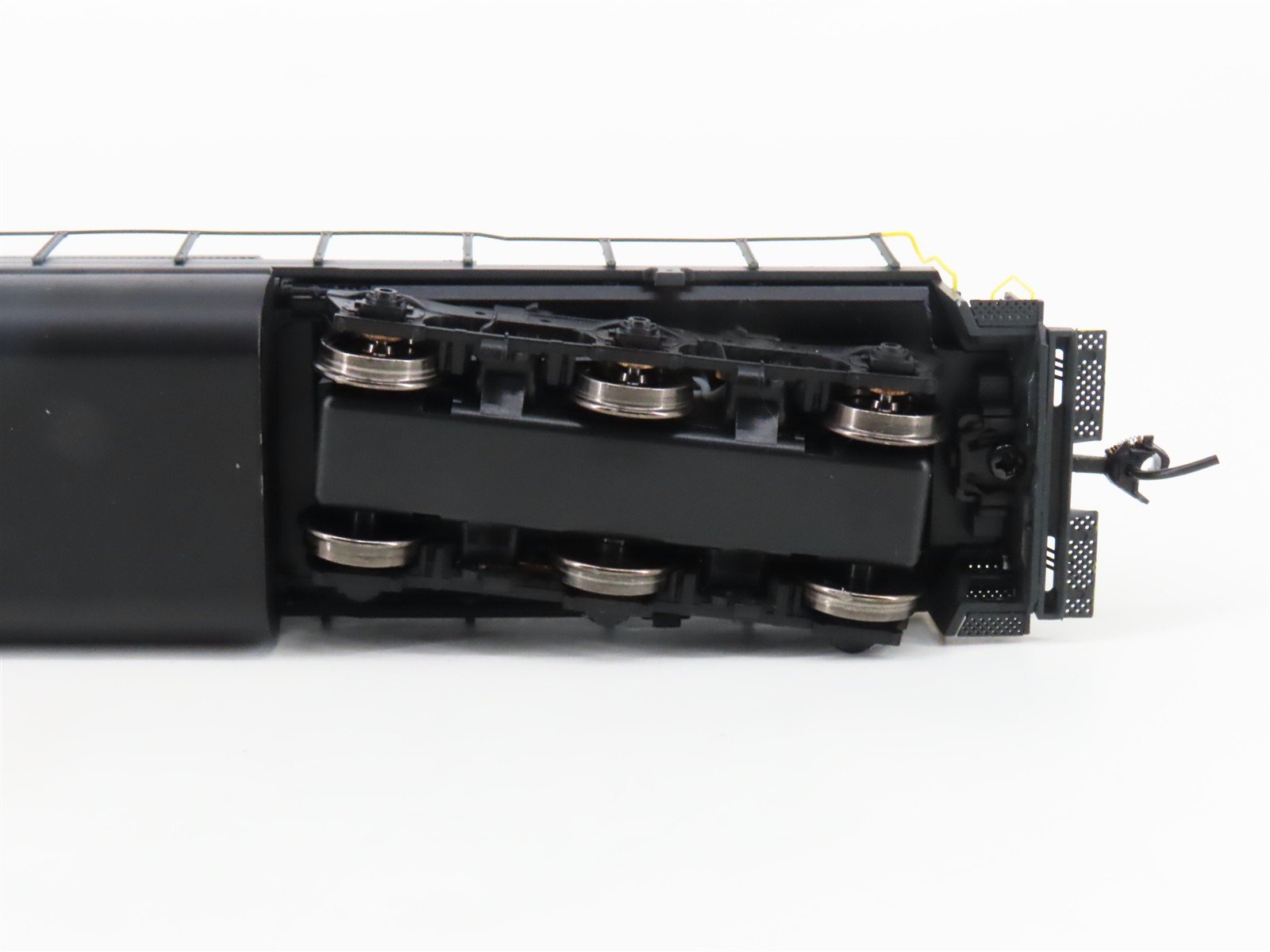 HO Broadway Limited BLI 7642 PRR Pennsylvania EMD SD40 Diesel #6089 - Paragon4