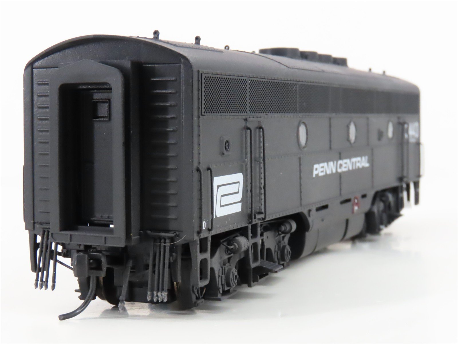 HO Broadway Limited BLI 6655 PC Penn Central EMD F3A/B Diesel Set - Paragon4