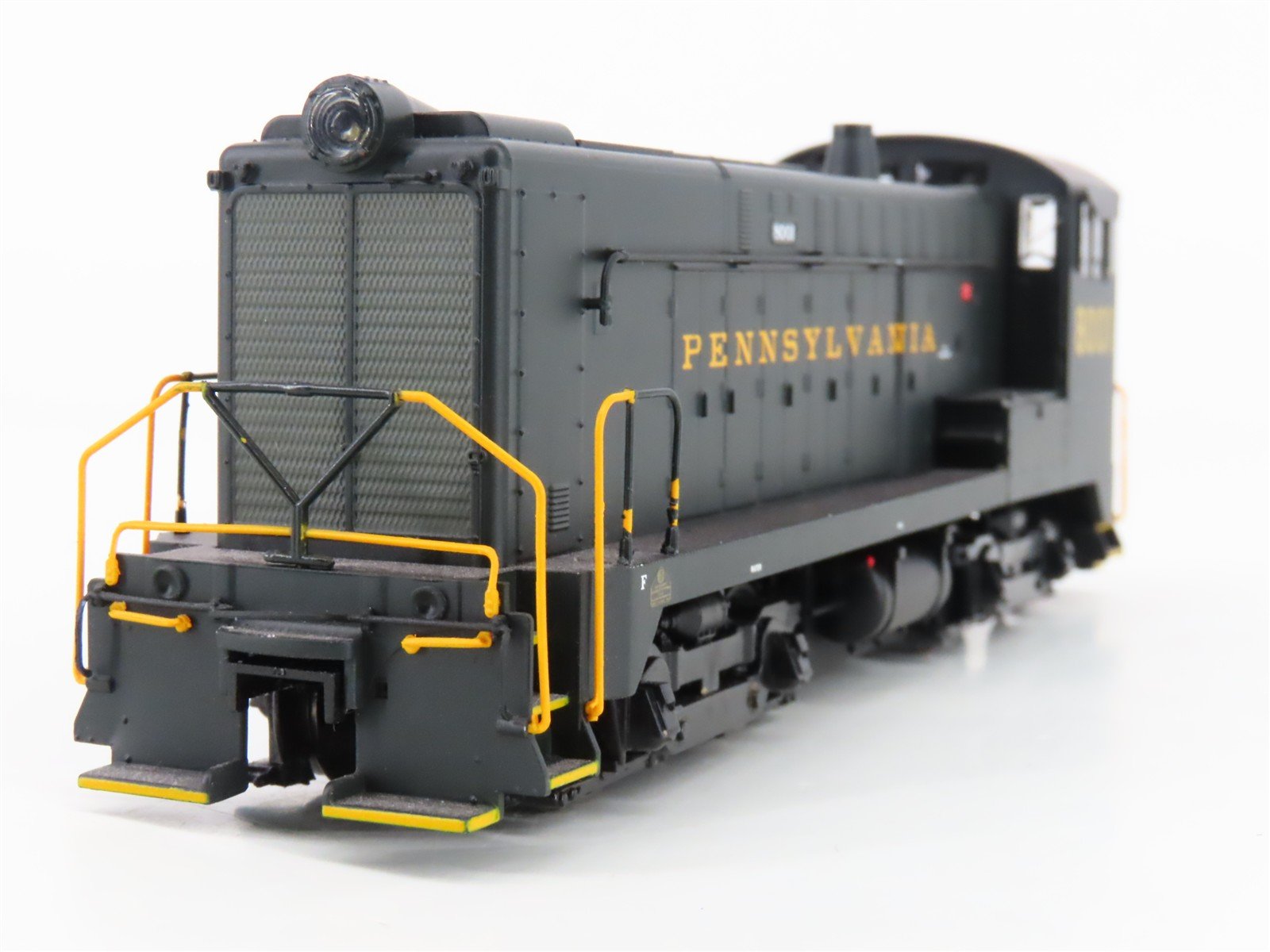 HO Bowser Executive 24803 PRR Brunswick DS 4-4-1000 Diesel #8001 w/ DCC & Sound