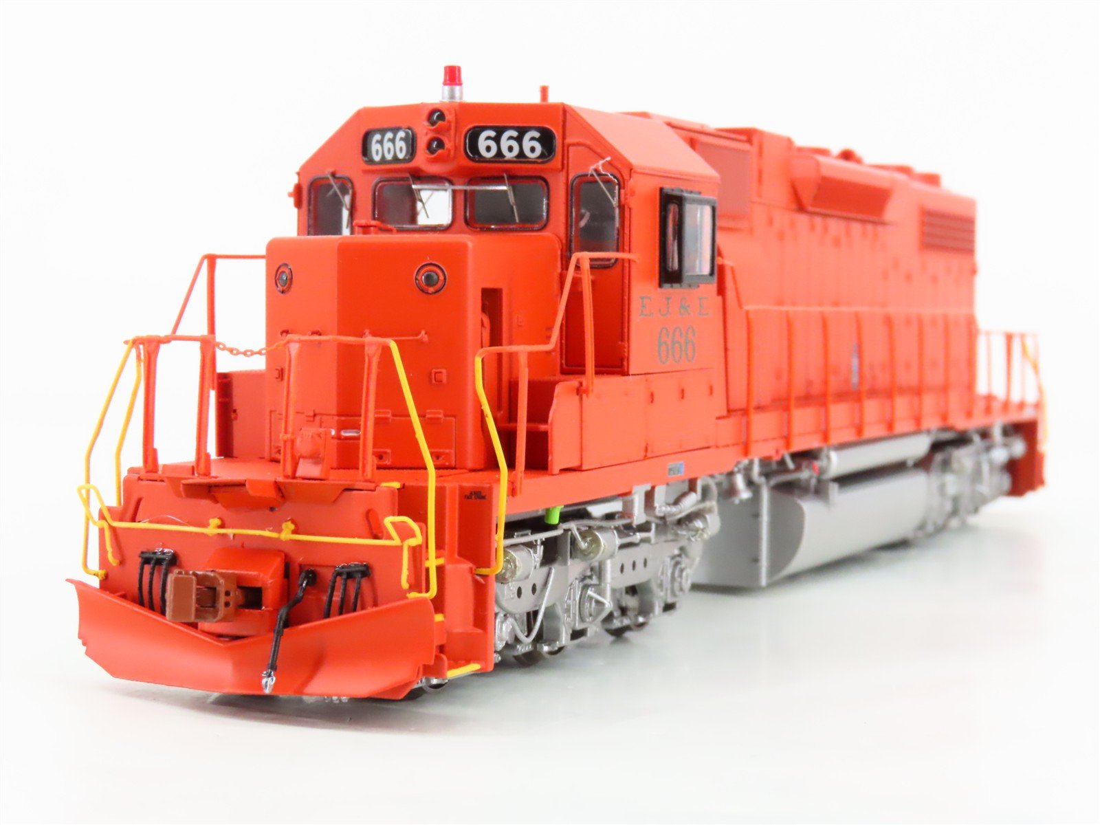 HO Scaletrains Rivet Counter SXT33123 EJ&E EMD SD38-2 Diesel #666 w/ DCC & Sound