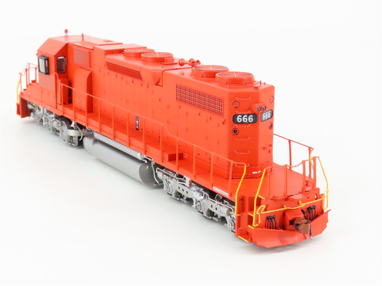 HO Scaletrains Rivet Counter SXT33123 EJ&E EMD SD38-2 Diesel #666 w/ DCC & Sound