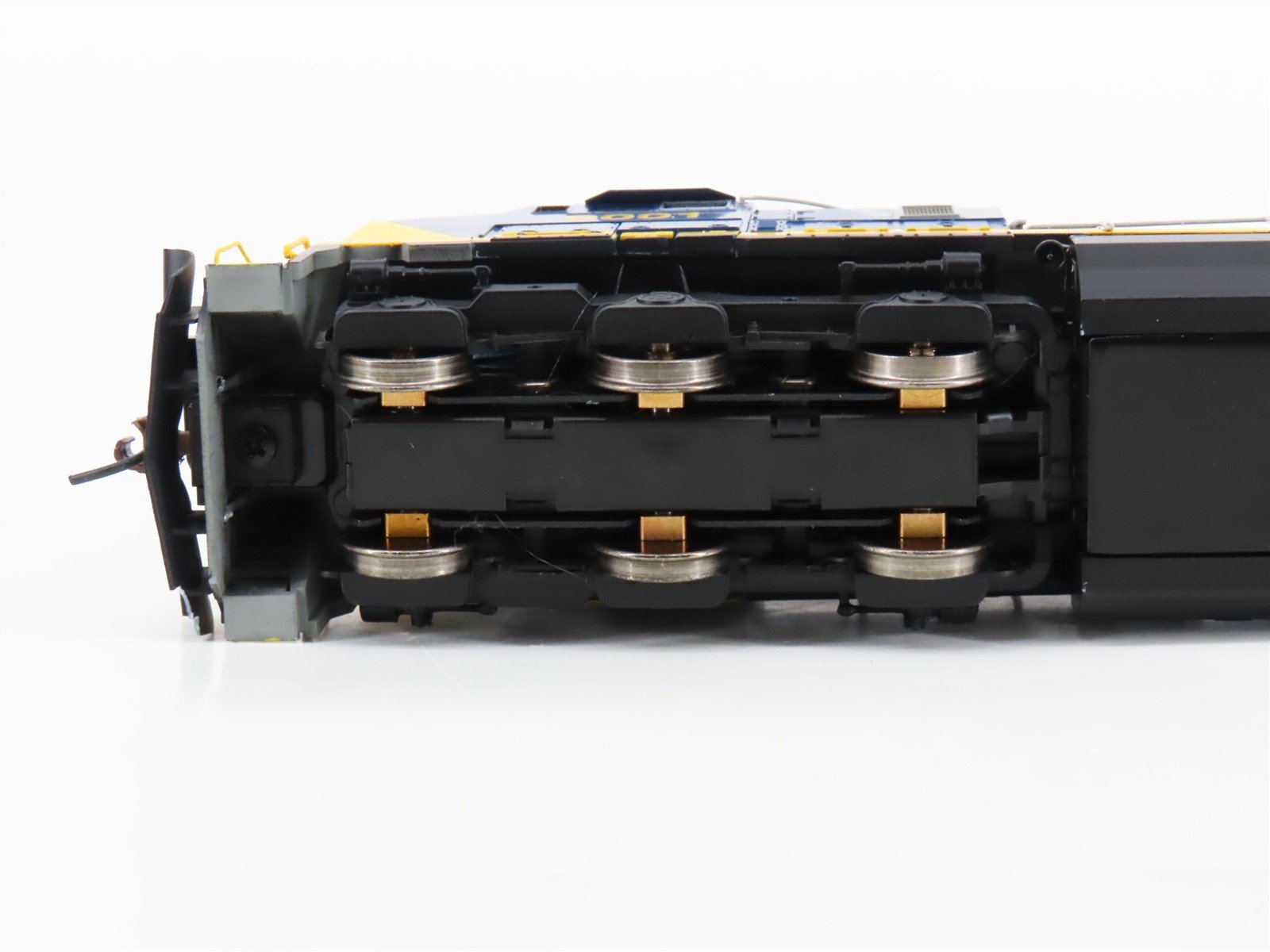 HO Athearn 78945 CSX Transportation GE Dash 9-44CW Diesel #9001 w/ DCC & Sound