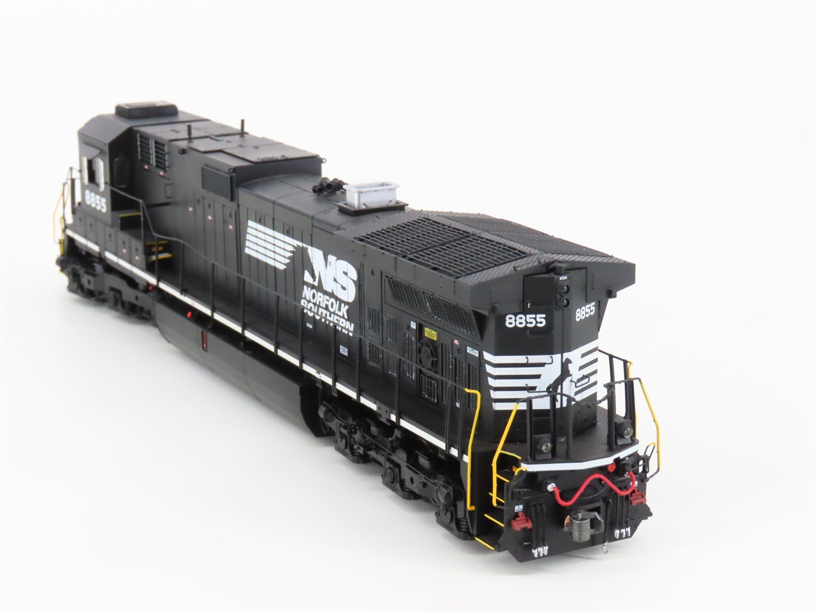 HO Scale Athearn Genesis ATHG31602 NS Dash 9-40C Diesel #8855 w/ DCC & Sound