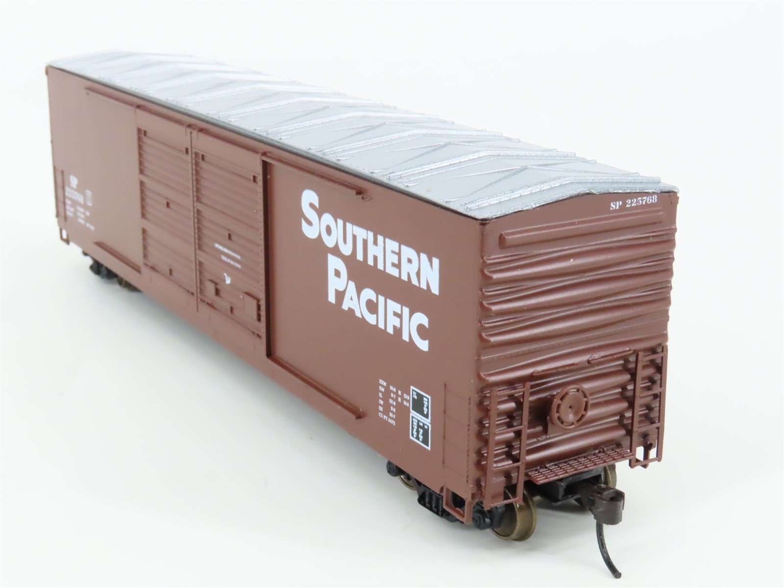 HO Scale LBF 2201 SP Southern Pacific Railroad 50' Double Door Box Car #225768