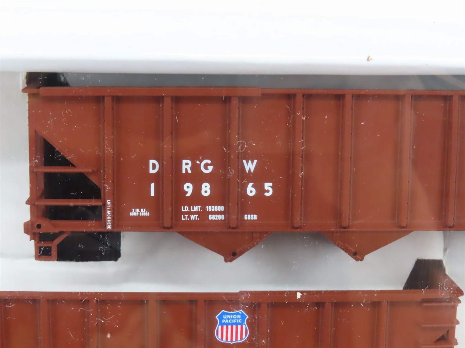 HO Walthers Kit 932-49451 D&RGW / UP Rio Grande 4-Bay 100-Ton Hoppers 6-Pack