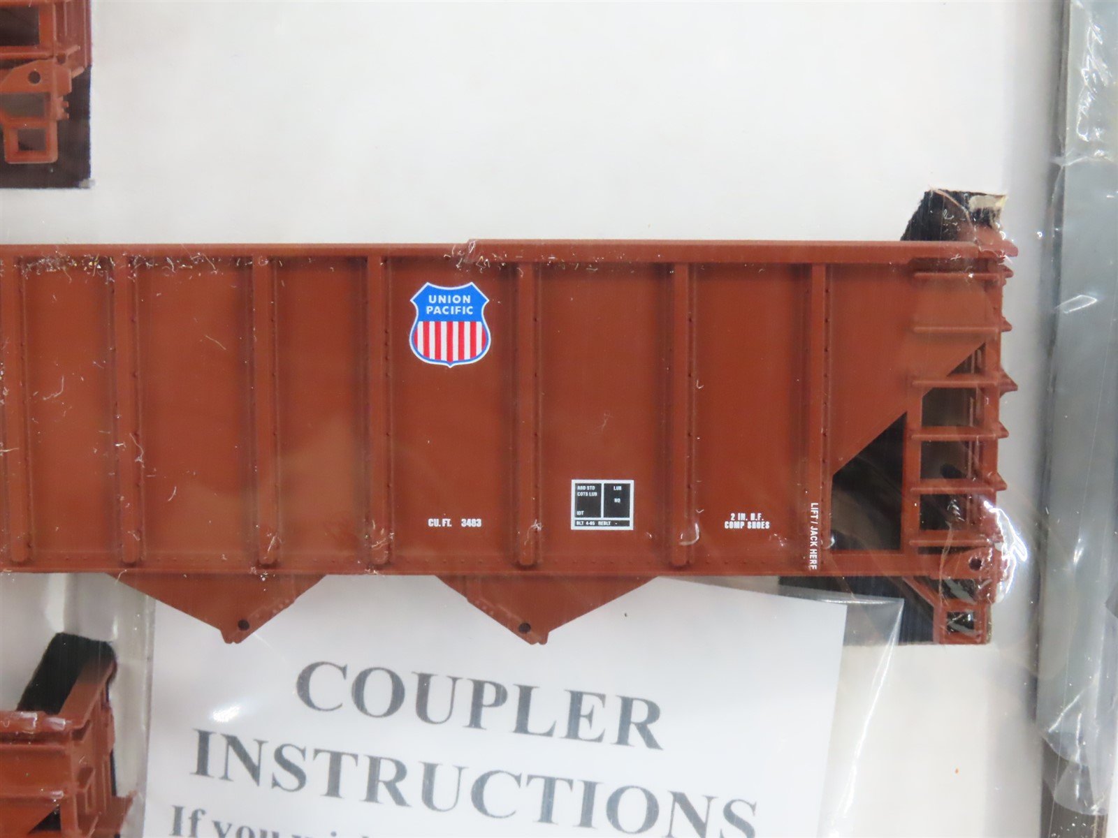 HO Walthers Kit 932-49451 D&RGW / UP Rio Grande 4-Bay 100-Ton Hoppers 6-Pack