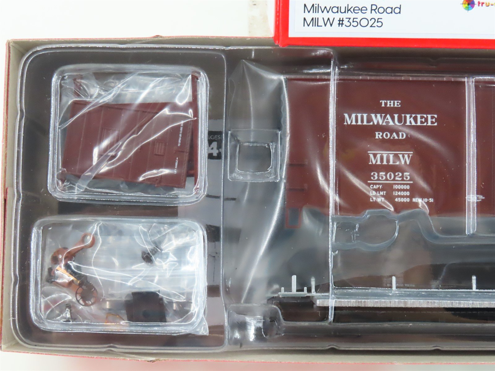 HO Scaletrains Kit Classics SXT1235 MILW Hiawatha Route 40' PS-1 Box Car #35025