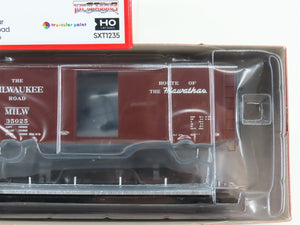 HO Scaletrains Kit Classics SXT1235 MILW Hiawatha Route 40' PS-1 Box Car #35025
