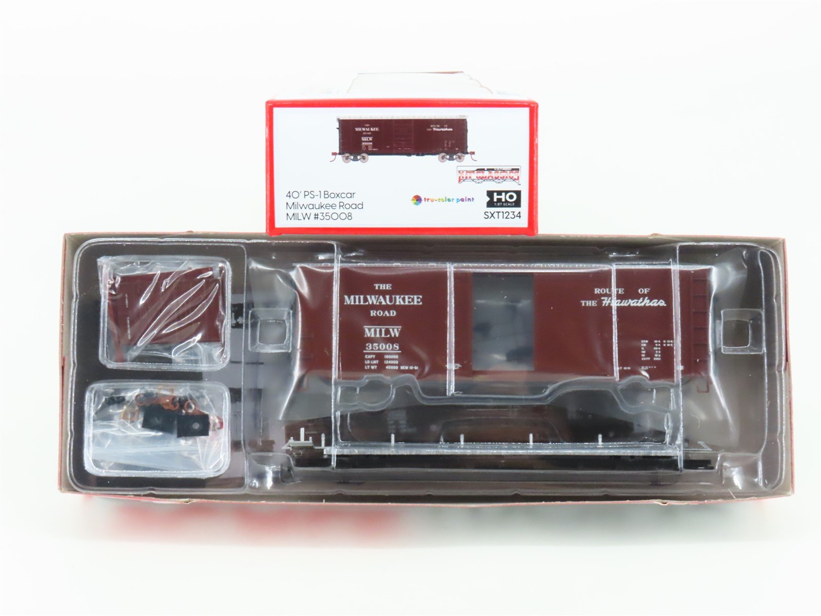 HO Scaletrains Kit Classics SXT1234 MILW Hiawatha Route 40' PS-1 Box Car #35008