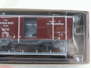 HO Scaletrains Kit Classics SXT1234 MILW Hiawatha Route 40' PS-1 Box Car #35008