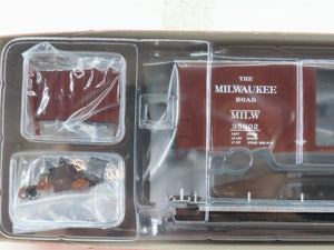 HO Scaletrains Kit Classics SXT1233 MILW Hiawatha Route 40' PS-1 Box Car #35002