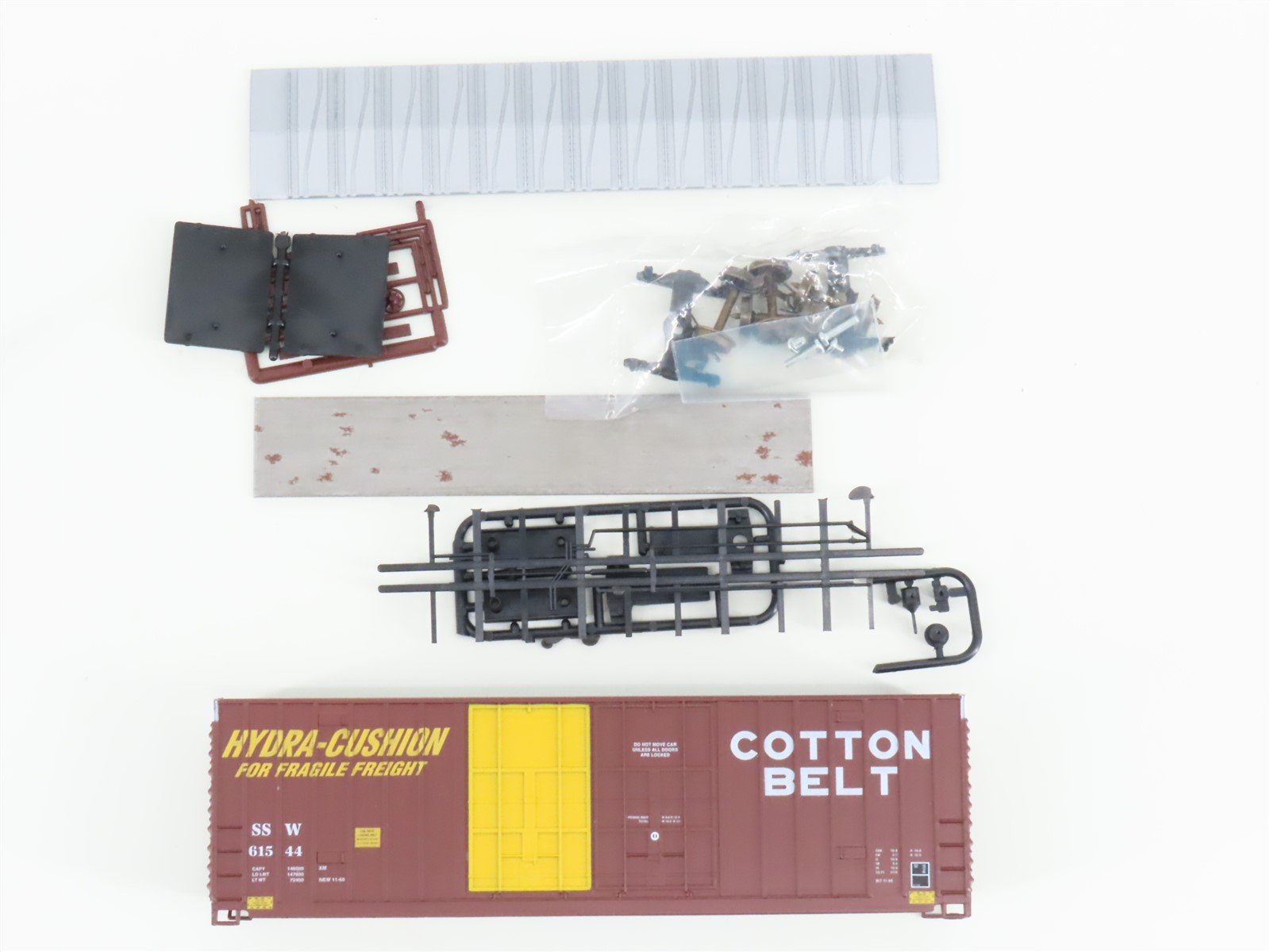 HO LBF Kit 1395 SSW Cotton Belt 50' Double Plug Door Hi-Cube Box Car #61544