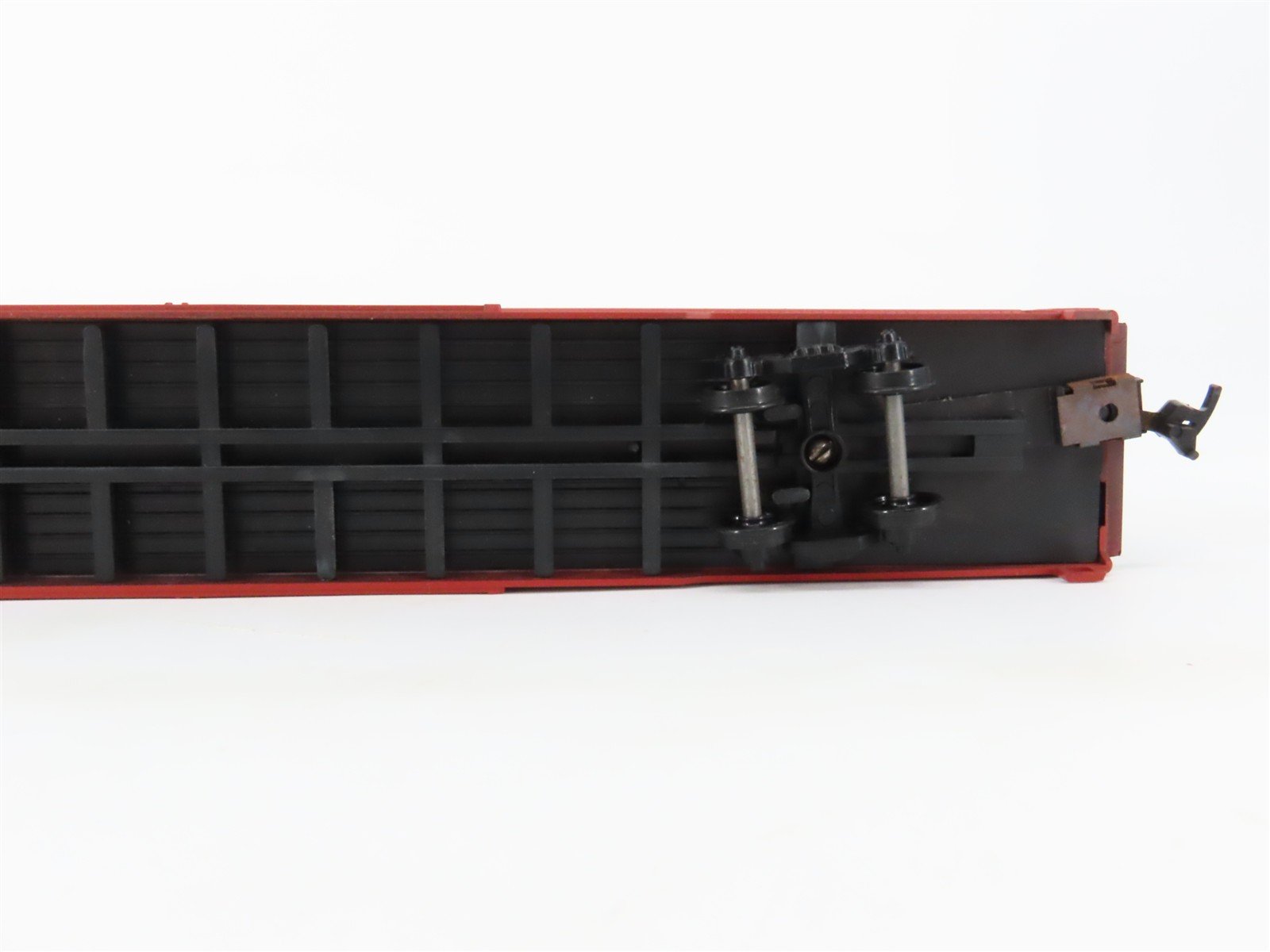 HO Scale Athearn 1975 ATSF Santa Fe Railroad 86' Hi Cube Box Car #36950