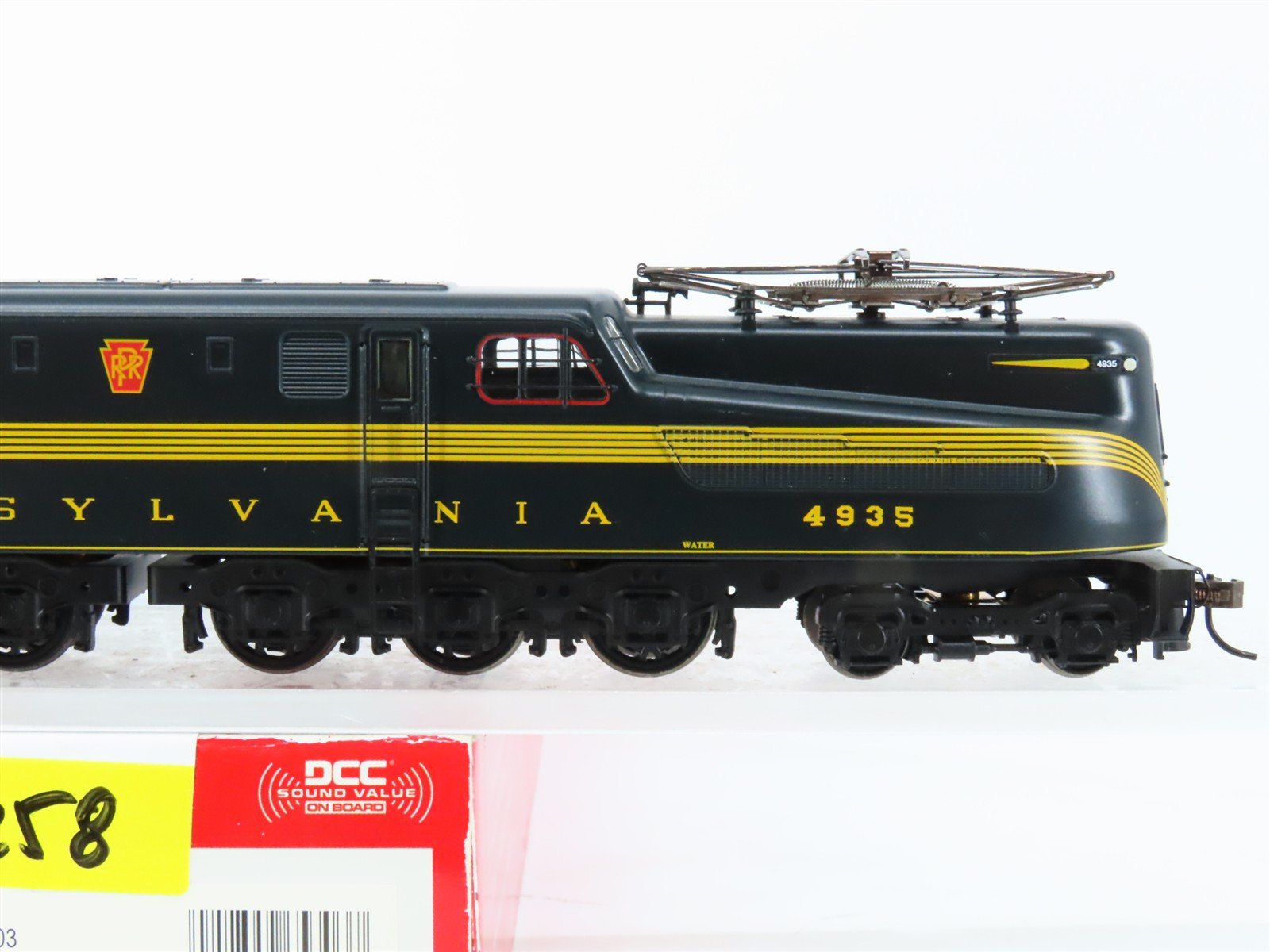 HO Scale Bachmann 65303 PRR Pennsylvania GG1 Electric #4935 w/ DCC & Sound