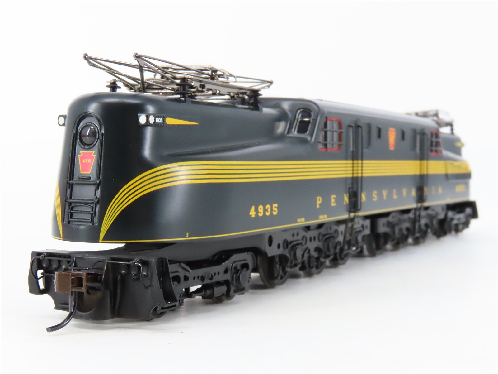 HO Scale Bachmann 65303 PRR Pennsylvania GG1 Electric #4935 w/ DCC & Sound