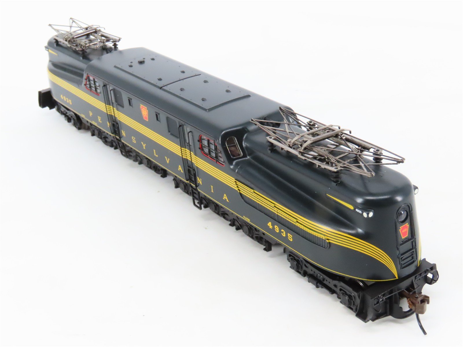 HO Scale Bachmann 65303 PRR Pennsylvania GG1 Electric #4935 w/ DCC & Sound