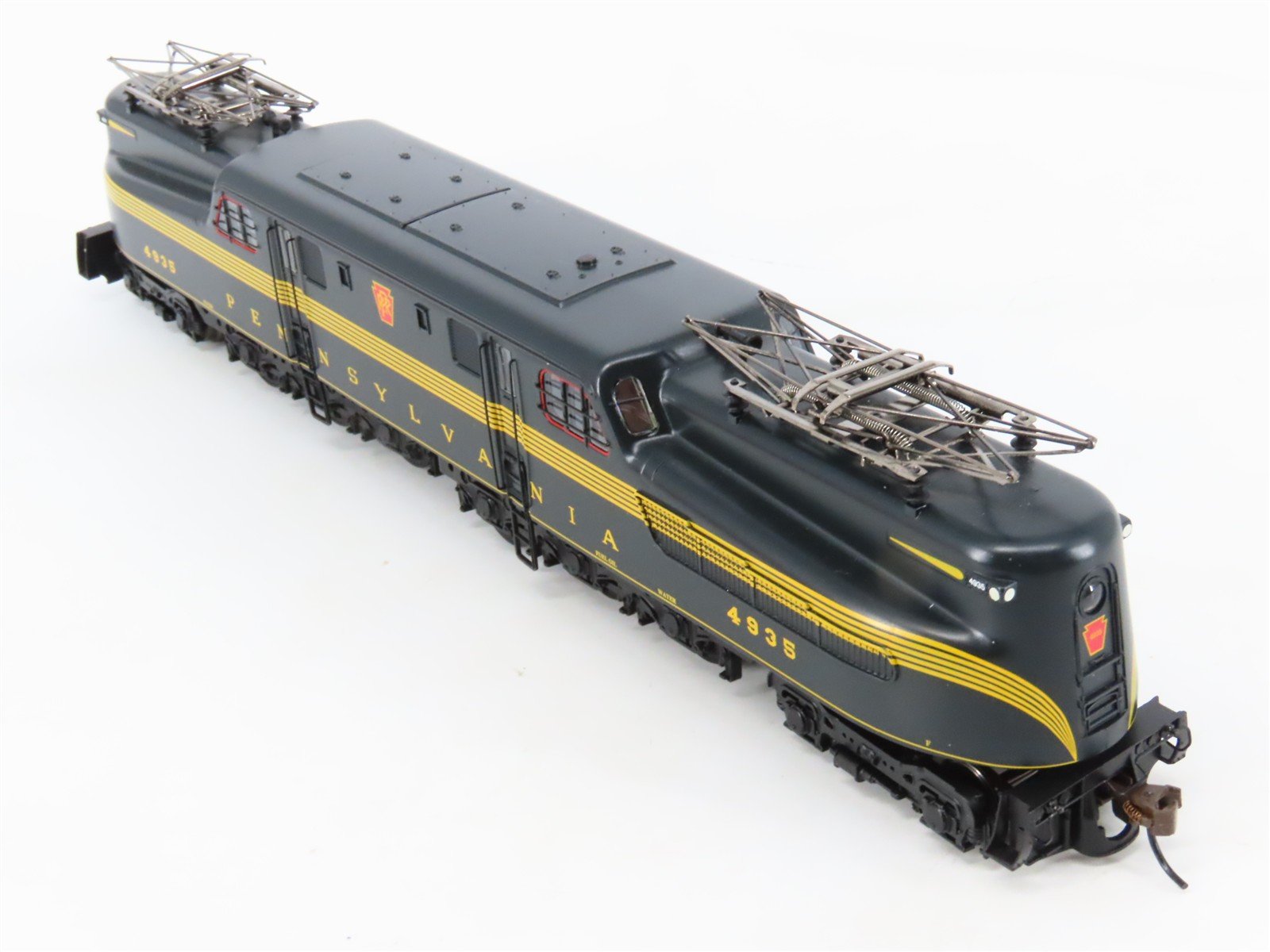 HO Scale Bachmann 65303 PRR Pennsylvania GG1 Electric #4935 w/ DCC & Sound