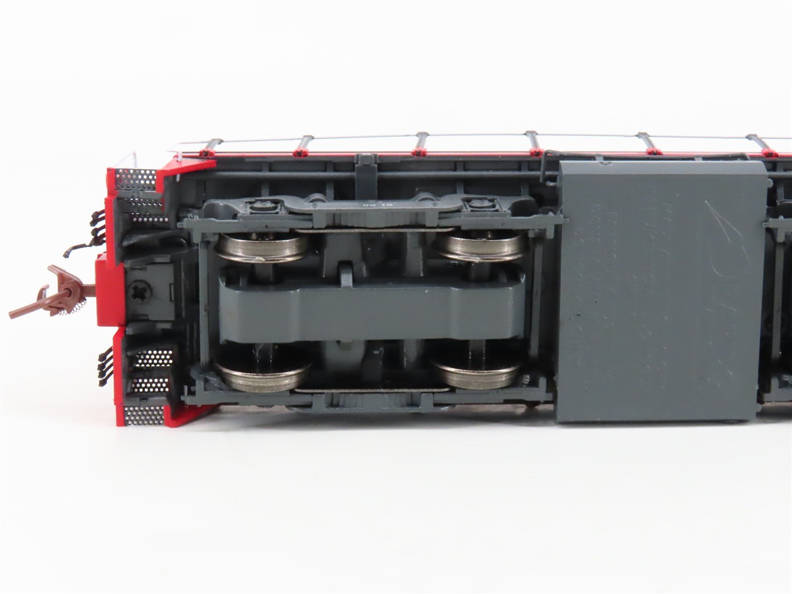HO Scale Rapido 27557 SP Southern Pacific SW1200 Diesel Loco #2285 wDCC & Sound