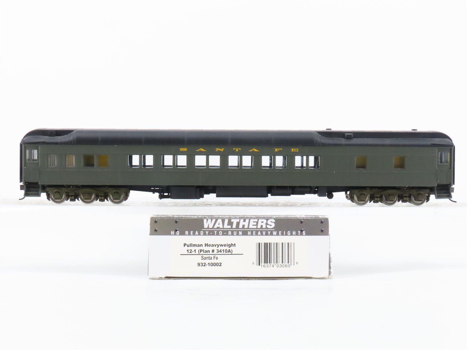 HO Scale Walthers 932-10002 ATSF Santa Fe Heavyweight 12-1 Passenger Car