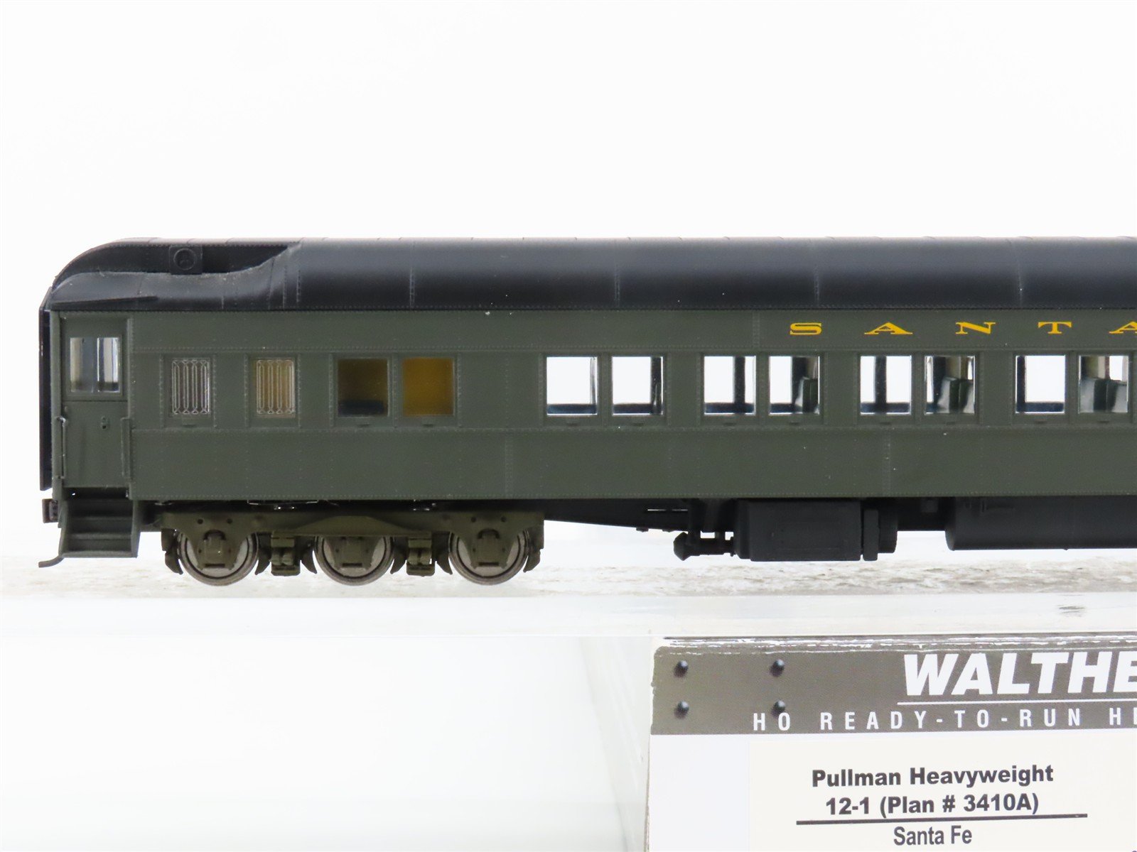 HO Scale Walthers 932-10002 ATSF Santa Fe Heavyweight 12-1 Passenger Car