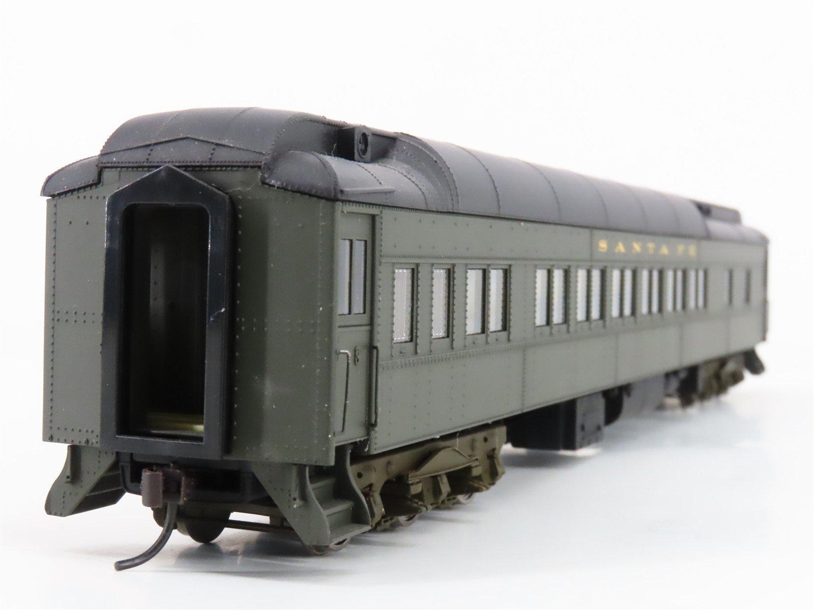 HO Scale Walthers 932-10002 ATSF Santa Fe Heavyweight 12-1 Passenger Car